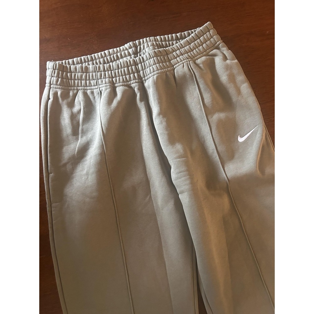 Nike Sweatpants Mens Medium Gray Jogger Pants Athletic Fleece Swoosh Pockets